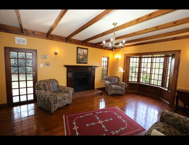 4 BEDROOM HOUSE FOR SALE IN PADFIELD PARK